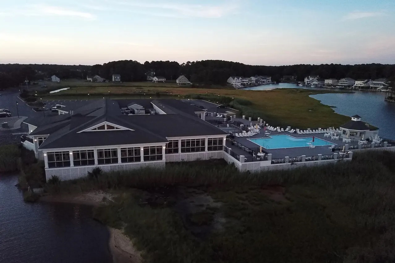AERIAL CLUBHOUSE 4